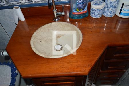 Casa para alugar com 136m², 3 quartos e 3 vagasBanheiro da Suíte