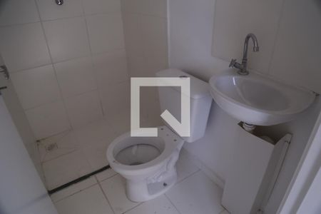 Banheiro de apartamento à venda com 1 quarto, 16m² em Vila Mangalot, São Paulo