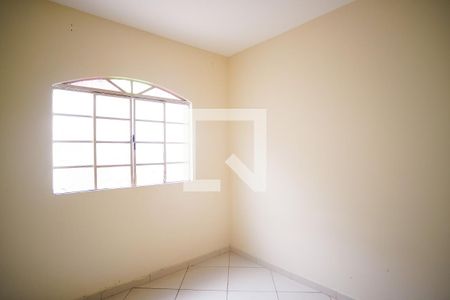 Quarto 2 de casa para alugar com 4 quartos, 240m² em São Pedro Venda Nova, Belo Horizonte