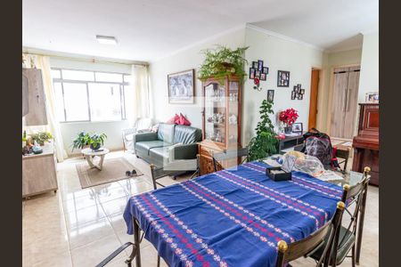 Sala de apartamento para alugar com 2 quartos, 72m² em Vila Cláudia, São Paulo