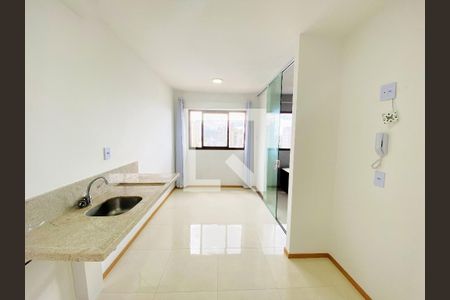 Sala/Cozinha de apartamento para alugar com 1 quarto, 27m² em Pituba, Salvador