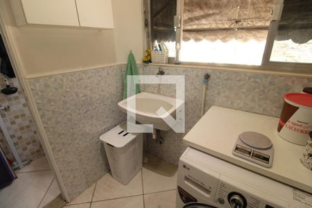 Apartamento à venda com 70m², 2 quartos e 1 vagaÁrea de Serviço