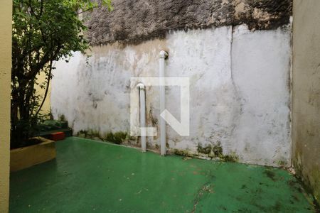 Casa para alugar com 160m², 2 quartos e 1 vagaQuintal