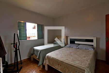 Quarto 1 de casa para alugar com 2 quartos, 160m² em Jardim Santa Cristina, Santo André