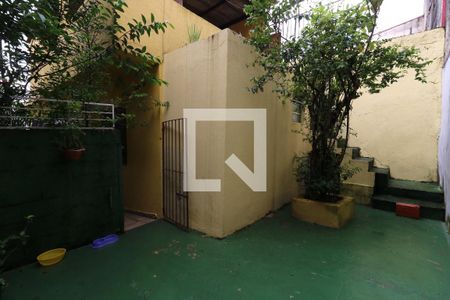 Casa para alugar com 160m², 2 quartos e 1 vagaQuintal