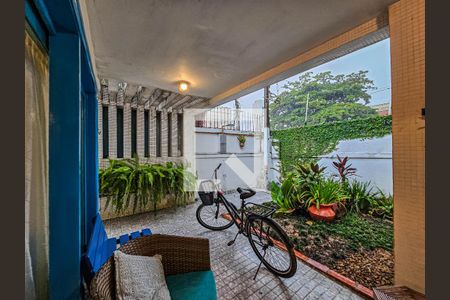 Quintal de casa para alugar com 4 quartos, 175m² em Enseada, Guarujá