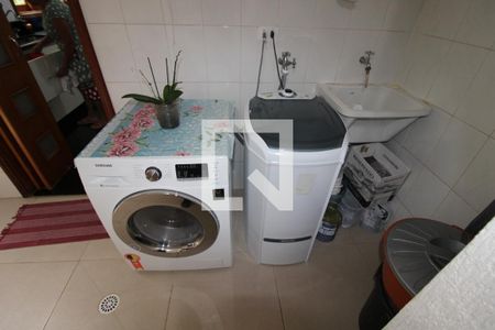 Casa de condomínio para alugar com 180m², 3 quartos e 2 vagasÁrea de Serviço