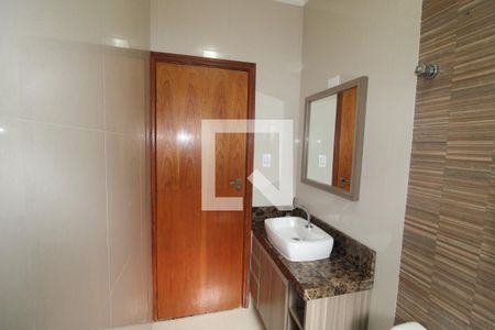 Casa de condomínio para alugar com 180m², 3 quartos e 2 vagasQuarto 2 - Banheiro