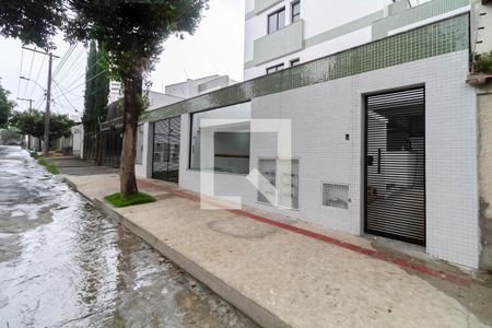 Apartamento à venda com 90m², 3 quartos e 2 vagasFachada