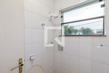 Casa para alugar com 299m², 3 quartos e 8 vagasBanheiro de Serviço