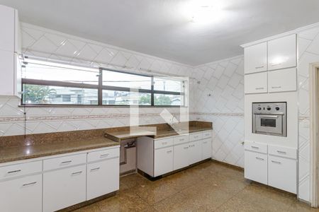 Casa para alugar com 299m², 3 quartos e 8 vagasCozinha