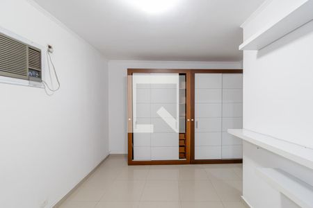 Casa para alugar com 299m², 3 quartos e 8 vagasSuíte 2