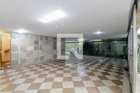 Casa para alugar com 299m², 3 quartos e 8 vagasGaragem - Salão