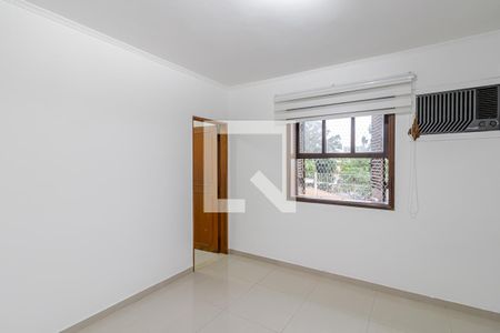 Casa para alugar com 299m², 3 quartos e 8 vagasSuíte 3