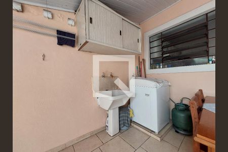 Casa à venda com 89m², 2 quartos e 1 vagaLavanderia