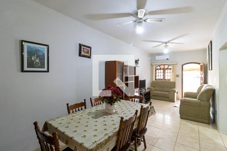 Sala de casa para alugar com 3 quartos, 165m² em Vila Nova, Campinas