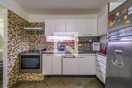 Apartamento à venda com 167m², 3 quartos e 2 vagasCozinha