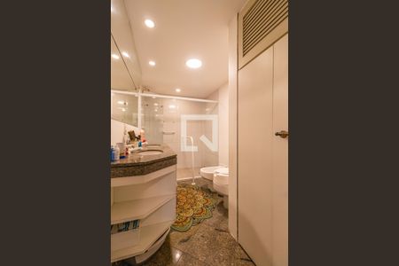 Apartamento à venda com 167m², 3 quartos e 2 vagasBanheiro Social