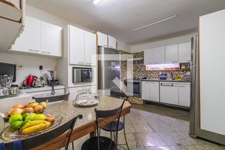 Apartamento à venda com 167m², 3 quartos e 2 vagasCozinha