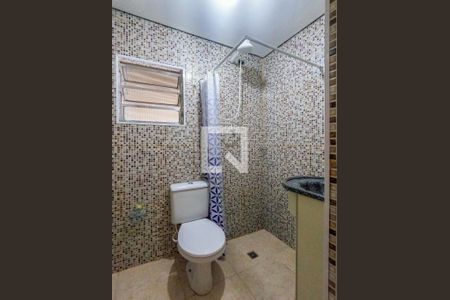 Banheiro de casa para alugar com 1 quarto, 50m² em Vila Dirce , Carapicuíba