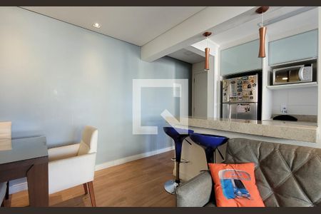 Sala de apartamento para alugar com 2 quartos, 60m² em Vila Valparaiso, Santo André
