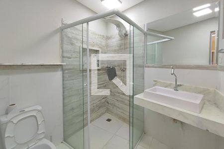 Banheiro Suíte  de casa para alugar com 2 quartos, 220m² em Jardim Leonor, Campinas