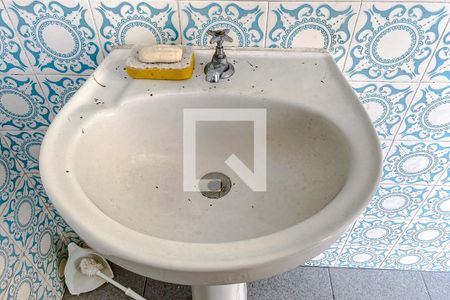 Casa à venda com 260m², 3 quartos e 10 vagasBanheiro de serviço