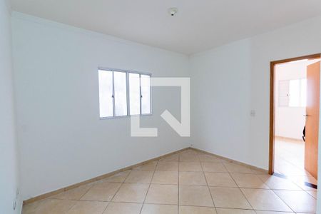 Sala de casa para alugar com 2 quartos, 100m² em Vila Ré, São Paulo