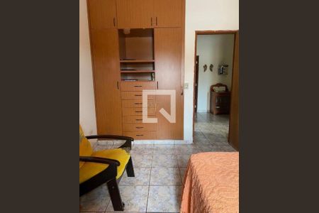 Casa à venda com 166m², 3 quartos e 6 vagas