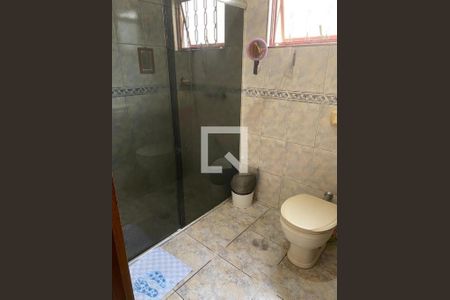 Casa à venda com 166m², 3 quartos e 6 vagas