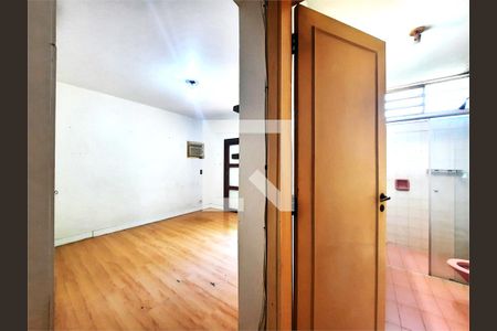 Casa à venda com 3 quartos, 237m² em Vila Campo Grande, São Paulo