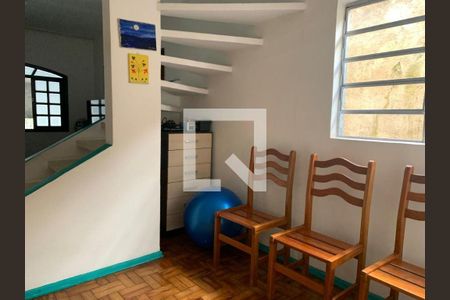Casa à venda com 2 quartos, 122m² em Conjunto Residencial Pombeva, São Bernardo do Campo