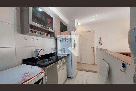 Apartamento à venda com 2 quartos, 57m² em Parque Reboucas, São Paulo