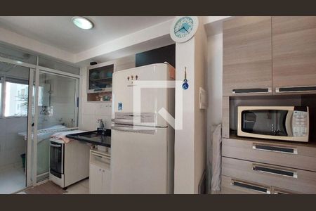 Apartamento à venda com 2 quartos, 57m² em Parque Reboucas, São Paulo