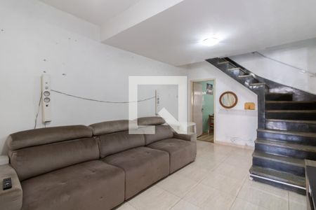 Casa à venda com 150m², 2 quartos e 2 vagasSala