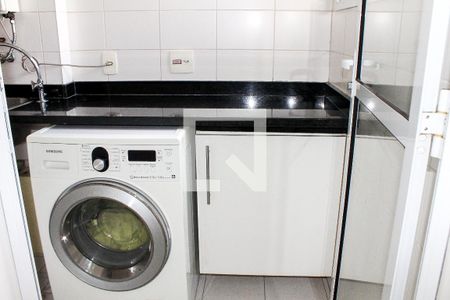 Apartamento à venda com 104m², 2 quartos e 2 vagasLavanderia