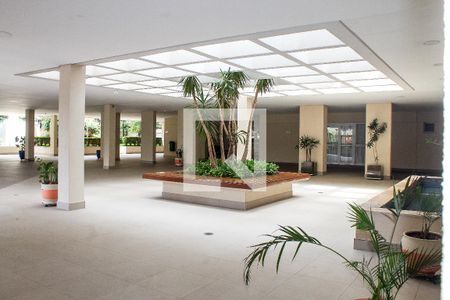 Apartamento à venda com 104m², 2 quartos e 2 vagasEntrada