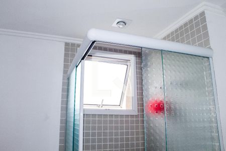 Apartamento à venda com 104m², 2 quartos e 2 vagasBanheiro do corredor