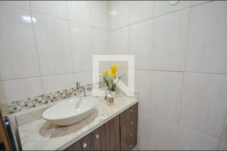 Apartamento à venda com 85m², 2 quartos e 1 vaga Apartamento à venda com 85m², 2 quartos e 1 vagaBanheiro
