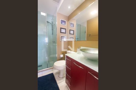 Lavabo de apartamento à venda com 2 quartos, 84m² em São Geraldo, Porto Alegre