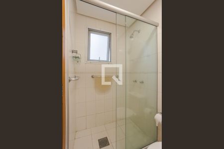 Banheiro da Suíte de apartamento para alugar com 2 quartos, 59m² em Passo D’areia, Porto Alegre