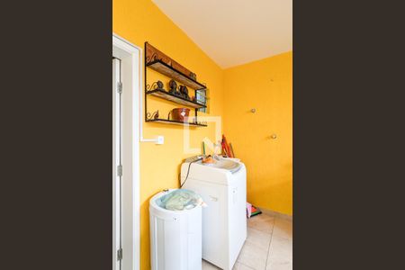 Área de serviço de casa à venda com 4 quartos, 150m² em Jardim Lauro Gomes, São Bernardo do Campo