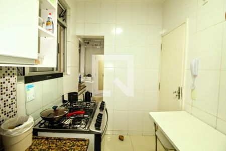 Apartamento para alugar com 76m², 2 quartos e 1 vagaCozinha 