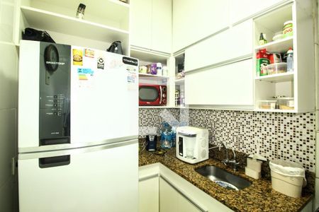 Apartamento para alugar com 76m², 2 quartos e 1 vagaCozinha 