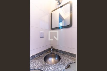 Lavabo de casa à venda com 3 quartos, 229m² em Vila Anglo Brasileira, São Paulo