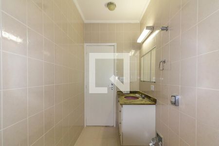 Casa para alugar com 229m², 3 quartos e 5 vagas Casa para alugar com 229m², 3 quartos e 5 vagasBanheiro da Suíte