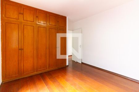 Casa para alugar com 229m², 3 quartos e 5 vagas Casa para alugar com 229m², 3 quartos e 5 vagasQuarto 2