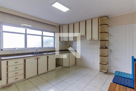 Casa para alugar com 229m², 3 quartos e 5 vagas Casa para alugar com 229m², 3 quartos e 5 vagasCozinha