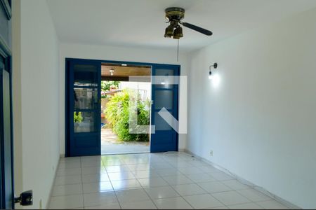 Sala de casa de condomínio à venda com 4 quartos, 250m² em Pechincha, Rio de Janeiro