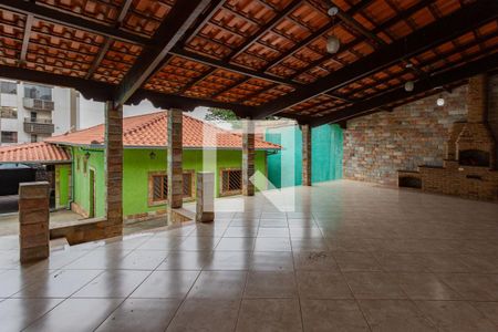 Casa à venda com 200m², 3 quartos e 3 vagasChurrasqueira
